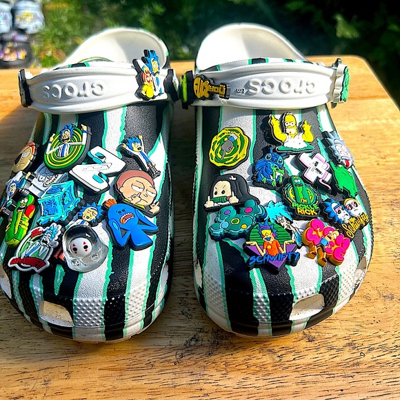 Rick and Morty art Basel custom crocs - Picture 2 of 10